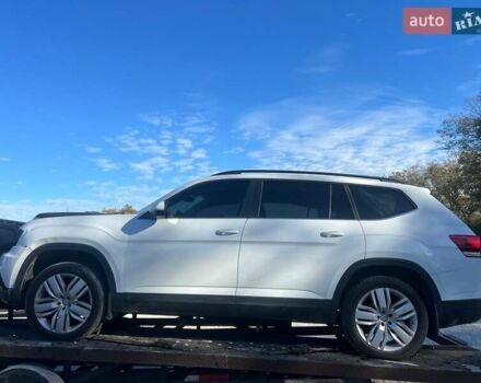 Білий Фольксваген Atlas, об'ємом двигуна 3.6 л та пробігом 173 тис. км за 12500 $, фото 31 на Automoto.ua