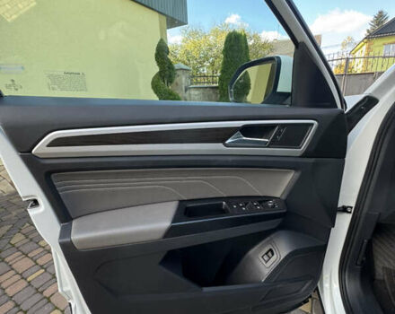 Белый Фольксваген Atlas, объемом двигателя 3.6 л и пробегом 120 тыс. км за 28999 $, фото 15 на Automoto.ua