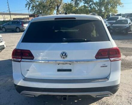 Білий Фольксваген Atlas, об'ємом двигуна 3.6 л та пробігом 173 тис. км за 12500 $, фото 5 на Automoto.ua