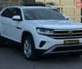 Белый Фольксваген Atlas, объемом двигателя 2 л и пробегом 90 тыс. км за 29800 $, фото 1 на Automoto.ua