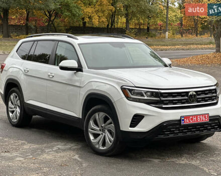 Белый Фольксваген Atlas, объемом двигателя 3.6 л и пробегом 82 тыс. км за 28000 $, фото 2 на Automoto.ua