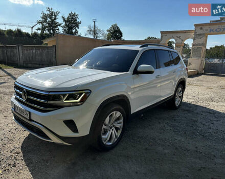 Белый Фольксваген Atlas, объемом двигателя 3.6 л и пробегом 70 тыс. км за 27500 $, фото 1 на Automoto.ua