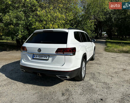 Белый Фольксваген Atlas, объемом двигателя 3.6 л и пробегом 70 тыс. км за 27500 $, фото 8 на Automoto.ua