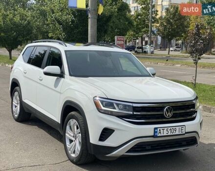 Белый Фольксваген Atlas, объемом двигателя 3.6 л и пробегом 36 тыс. км за 27000 $, фото 2 на Automoto.ua