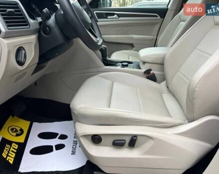 Білий Фольксваген Atlas, об'ємом двигуна 3.6 л та пробігом 131 тис. км за 27500 $, фото 8 на Automoto.ua