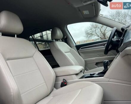 Білий Фольксваген Atlas, об'ємом двигуна 3.6 л та пробігом 131 тис. км за 27500 $, фото 23 на Automoto.ua