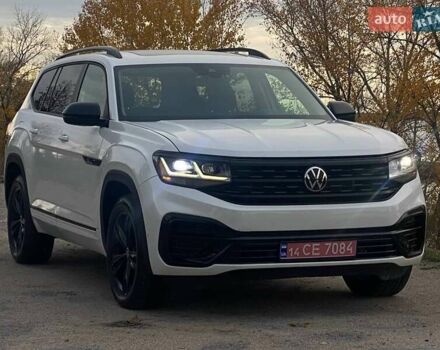 Белый Фольксваген Atlas, объемом двигателя 3.6 л и пробегом 105 тыс. км за 30999 $, фото 3 на Automoto.ua