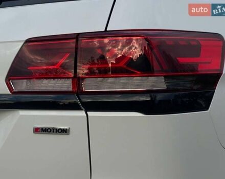 Белый Фольксваген Atlas, объемом двигателя 3.6 л и пробегом 105 тыс. км за 30999 $, фото 12 на Automoto.ua