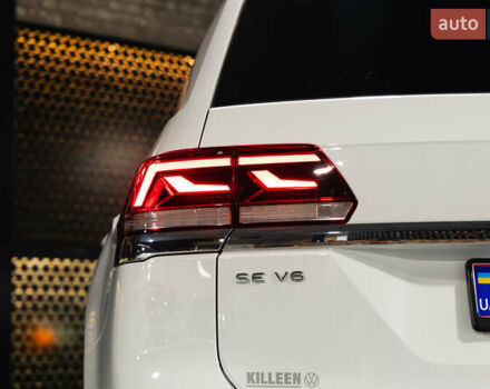 Белый Фольксваген Atlas, объемом двигателя 3.6 л и пробегом 101 тыс. км за 26700 $, фото 21 на Automoto.ua