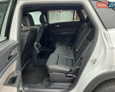 Белый Фольксваген Atlas, объемом двигателя 3.6 л и пробегом 50 тыс. км за 29000 $, фото 15 на Automoto.ua