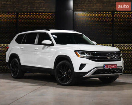 Белый Фольксваген Atlas, объемом двигателя 3.6 л и пробегом 101 тыс. км за 26700 $, фото 2 на Automoto.ua