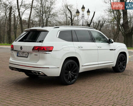 Білий Фольксваген Atlas, об'ємом двигуна 3.6 л та пробігом 61 тис. км за 33700 $, фото 6 на Automoto.ua