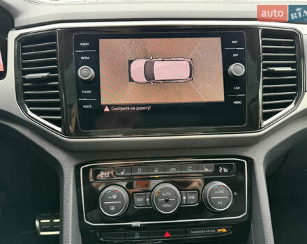 Білий Фольксваген Atlas, об'ємом двигуна 3.6 л та пробігом 61 тис. км за 33700 $, фото 17 на Automoto.ua