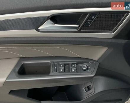 Белый Фольксваген Atlas, объемом двигателя 3.6 л и пробегом 105 тыс. км за 30999 $, фото 29 на Automoto.ua