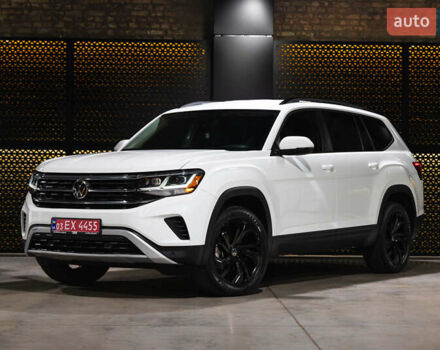 Белый Фольксваген Atlas, объемом двигателя 3.6 л и пробегом 101 тыс. км за 26700 $, фото 1 на Automoto.ua