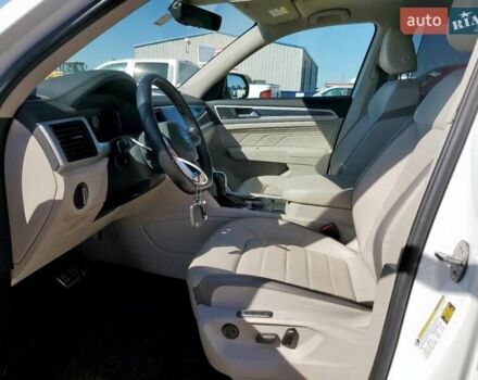 Белый Фольксваген Atlas, объемом двигателя 3.6 л и пробегом 38 тыс. км за 8000 $, фото 6 на Automoto.ua