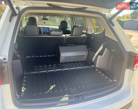 Фольксваген Atlas 2024 в Кропивницком (Кировограде) на Automoto.ua Белый Фольксваген Atlas, объемом двигателя 2 л и пробегом 40 тыс. км за 47500 $, фото 19 на Automoto.ua