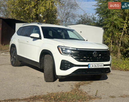 Фольксваген Atlas 2024 в Кропивницком (Кировограде) на Automoto.ua Белый Фольксваген Atlas, объемом двигателя 2 л и пробегом 40 тыс. км за 47500 $, фото 2 на Automoto.ua