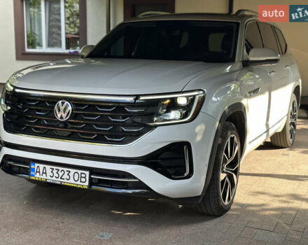 Белый Фольксваген Atlas, объемом двигателя 2 л и пробегом 12 тыс. км за 45500 $, фото 4 на Automoto.ua