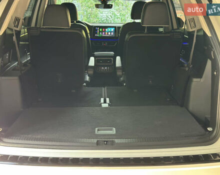 Белый Фольксваген Atlas, объемом двигателя 2 л и пробегом 12 тыс. км за 45500 $, фото 33 на Automoto.ua