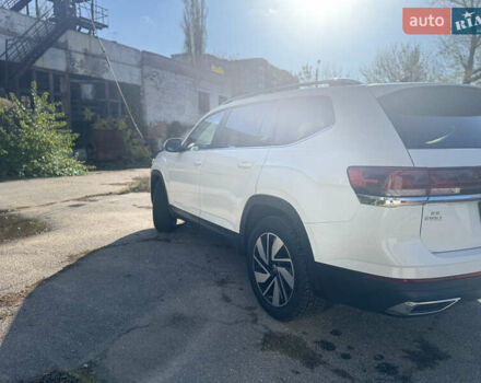 Фольксваген Atlas 2024 в Кропивницком (Кировограде) на Automoto.ua Белый Фольксваген Atlas, объемом двигателя 2 л и пробегом 40 тыс. км за 47500 $, фото 5 на Automoto.ua