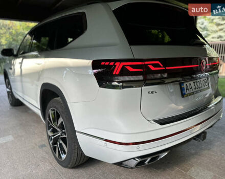 Белый Фольксваген Atlas, объемом двигателя 2 л и пробегом 12 тыс. км за 45500 $, фото 16 на Automoto.ua