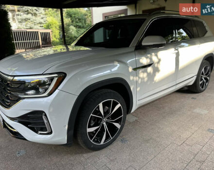 Белый Фольксваген Atlas, объемом двигателя 2 л и пробегом 12 тыс. км за 45500 $, фото 8 на Automoto.ua