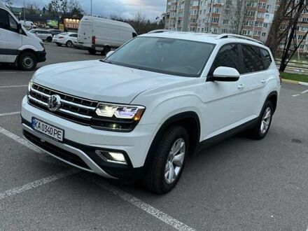 Фольксваген Atlas 2017 в Киеве на Automoto.ua Белый Фольксваген Atlas, объемом двигателя 2 л и пробегом 162 тыс. км за 15500 $, фото 1 на Automoto.ua