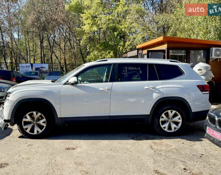 Фольксваген Atlas 2017 в Львове на Automoto.ua Белый Фольксваген Atlas, объемом двигателя 2 л и пробегом 191 тыс. км за 10950 $, фото 1 на Automoto.ua