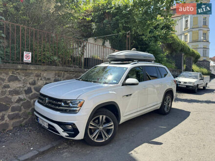 Білий Фольксваген Atlas, об'ємом двигуна 3.6 л та пробігом 205 тис. км за 26000 $, фото 1 на Automoto.ua