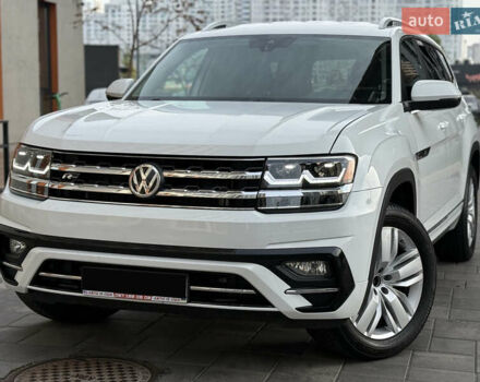 Білий Фольксваген Atlas, об'ємом двигуна 3.6 л та пробігом 78 тис. км за 22555 $, фото 1 на Automoto.ua