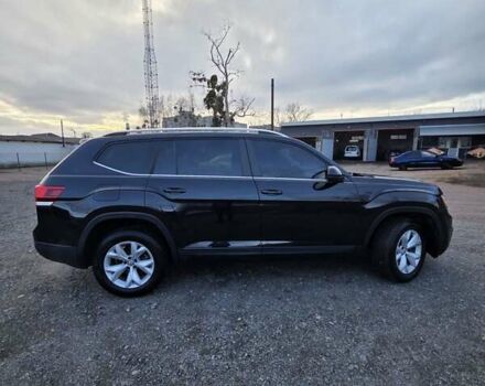 Черный Фольксваген Atlas, объемом двигателя 3.6 л и пробегом 180 тыс. км за 19600 $, фото 3 на Automoto.ua