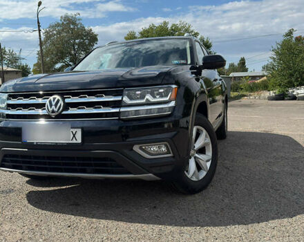 Черный Фольксваген Atlas, объемом двигателя 3.6 л и пробегом 120 тыс. км за 26500 $, фото 1 на Automoto.ua