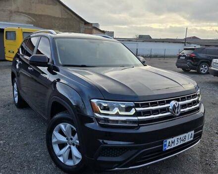 Черный Фольксваген Atlas, объемом двигателя 3.6 л и пробегом 180 тыс. км за 19600 $, фото 1 на Automoto.ua