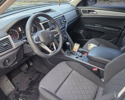 Черный Фольксваген Atlas, объемом двигателя 3.6 л и пробегом 180 тыс. км за 19600 $, фото 11 на Automoto.ua