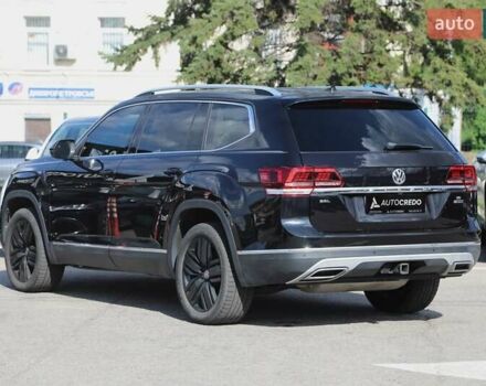 Чорний Фольксваген Atlas, об'ємом двигуна 3.6 л та пробігом 84 тис. км за 28900 $, фото 5 на Automoto.ua