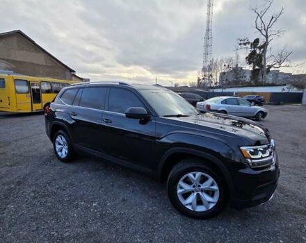 Черный Фольксваген Atlas, объемом двигателя 3.6 л и пробегом 180 тыс. км за 19600 $, фото 2 на Automoto.ua