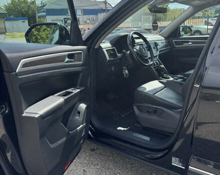 Черный Фольксваген Atlas, объемом двигателя 3.6 л и пробегом 120 тыс. км за 26500 $, фото 7 на Automoto.ua