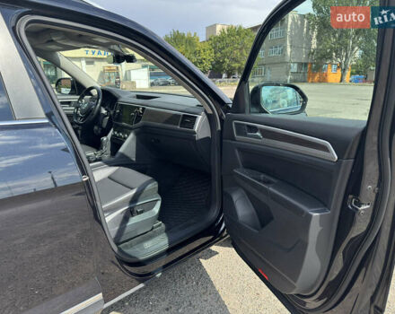 Черный Фольксваген Atlas, объемом двигателя 3.6 л и пробегом 120 тыс. км за 26500 $, фото 11 на Automoto.ua