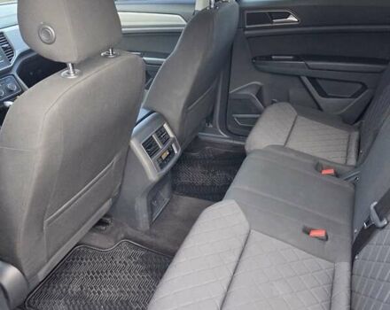 Черный Фольксваген Atlas, объемом двигателя 3.6 л и пробегом 180 тыс. км за 19600 $, фото 12 на Automoto.ua