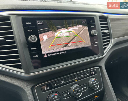 Черный Фольксваген Atlas, объемом двигателя 3.6 л и пробегом 179 тыс. км за 22000 $, фото 23 на Automoto.ua