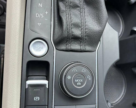 Черный Фольксваген Atlas, объемом двигателя 3.6 л и пробегом 68 тыс. км за 27500 $, фото 8 на Automoto.ua