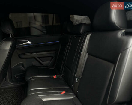 Черный Фольксваген Atlas, объемом двигателя 3.6 л и пробегом 179 тыс. км за 22000 $, фото 29 на Automoto.ua