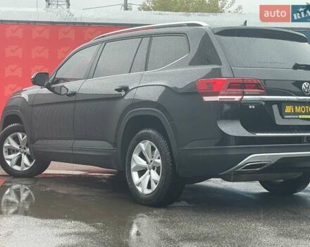 Черный Фольксваген Atlas, объемом двигателя 2 л и пробегом 161 тыс. км за 20800 $, фото 4 на Automoto.ua