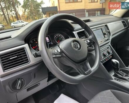 Чорний Фольксваген Atlas, об'ємом двигуна 2 л та пробігом 193 тис. км за 17950 $, фото 40 на Automoto.ua