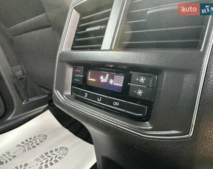 Чорний Фольксваген Atlas, об'ємом двигуна 2 л та пробігом 193 тис. км за 17950 $, фото 25 на Automoto.ua