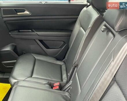 Черный Фольксваген Atlas, объемом двигателя 2 л и пробегом 161 тыс. км за 20800 $, фото 43 на Automoto.ua