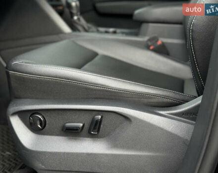 Черный Фольксваген Atlas, объемом двигателя 3.6 л и пробегом 179 тыс. км за 22000 $, фото 17 на Automoto.ua