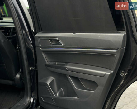 Черный Фольксваген Atlas, объемом двигателя 3.6 л и пробегом 179 тыс. км за 22000 $, фото 32 на Automoto.ua