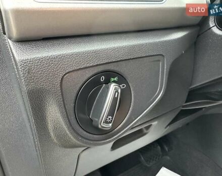 Чорний Фольксваген Atlas, об'ємом двигуна 2 л та пробігом 193 тис. км за 17950 $, фото 41 на Automoto.ua